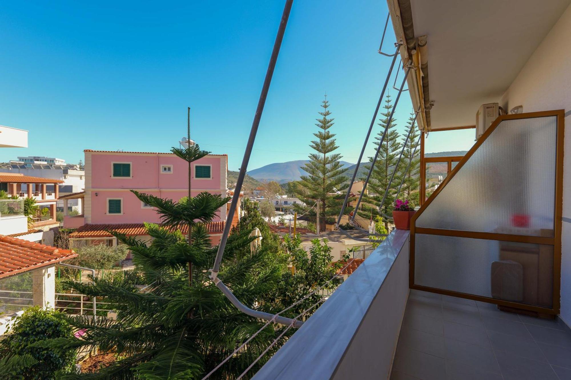 Hotel Chris Ksamil Exterior photo